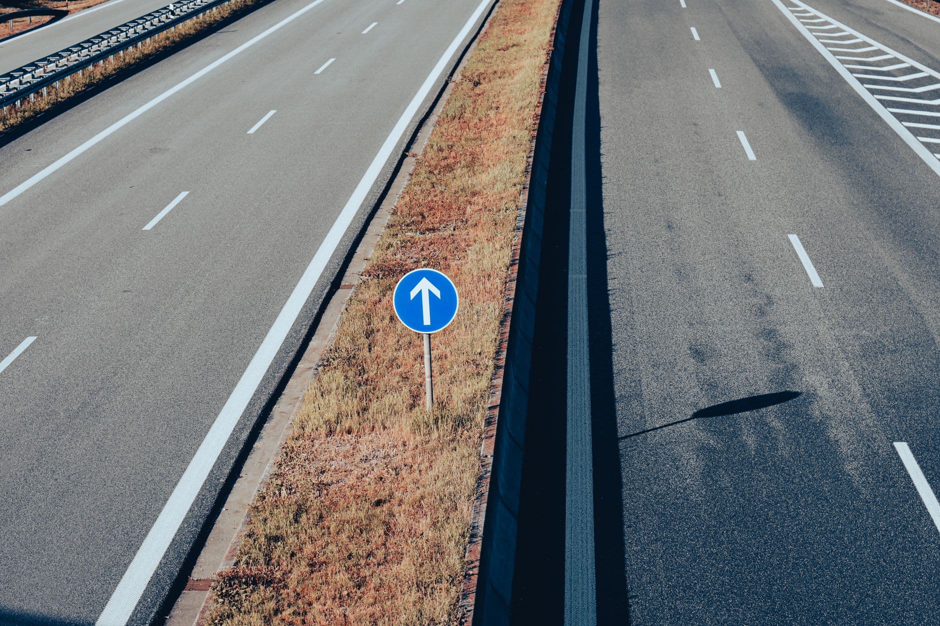 The 2025 Dedicated Lane Contract Playbook: Land Your First $10,000/Week Lane