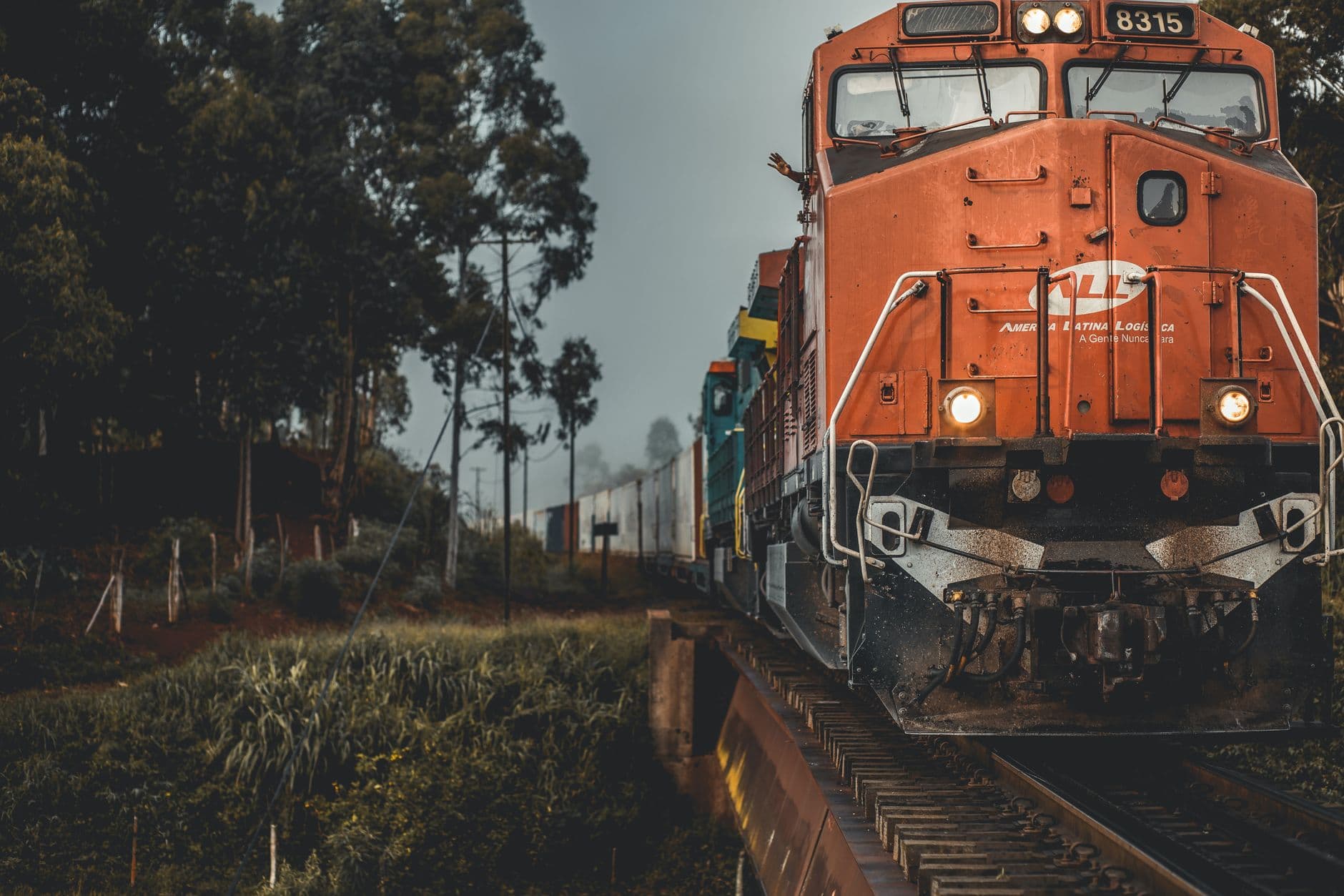 The 2025 Rail Freight Tariffs Playbook: Avoid Hidden Surcharges