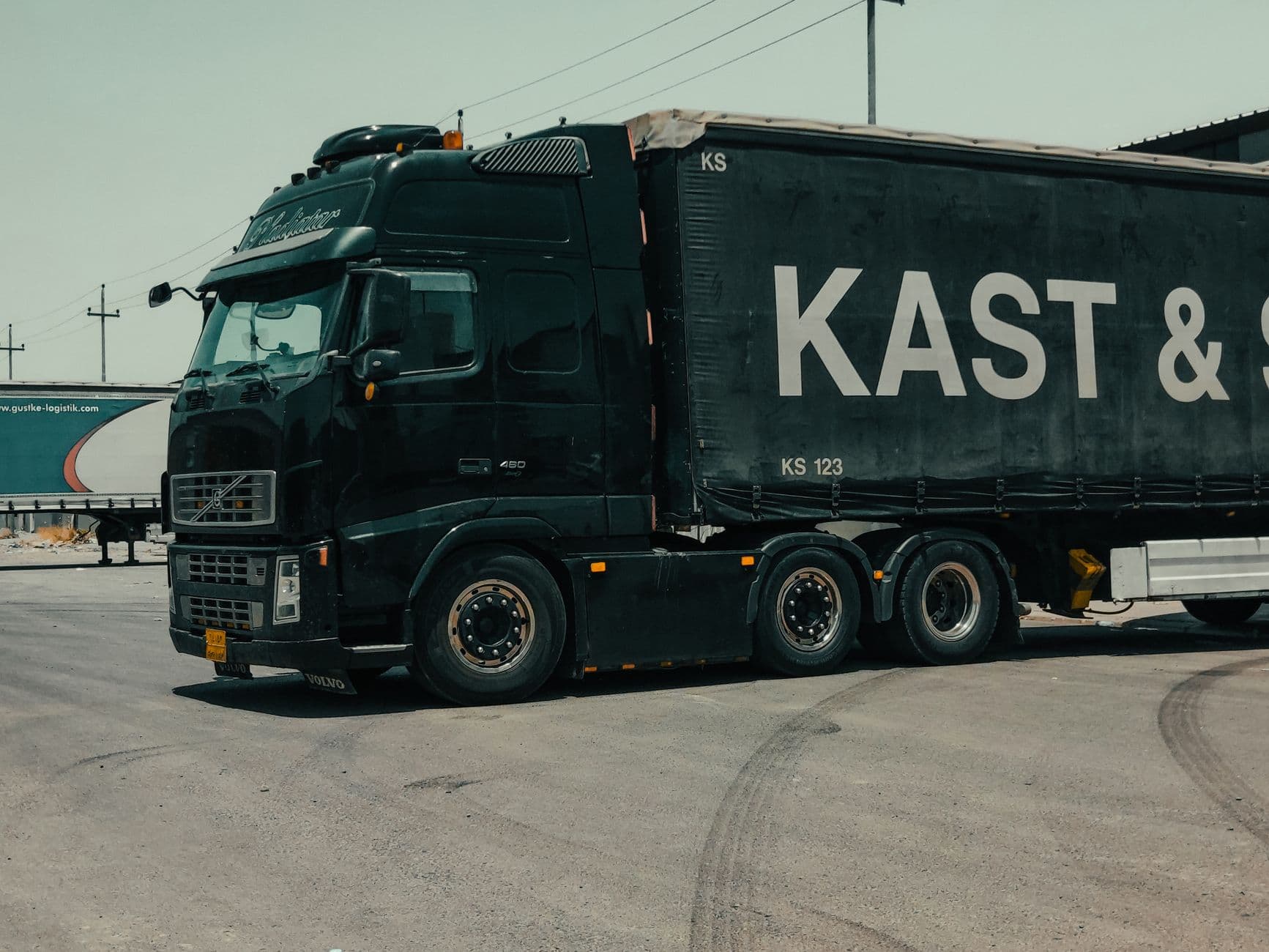 The 2025 EU Digital Road Freight Playbook: Mastering E-documents