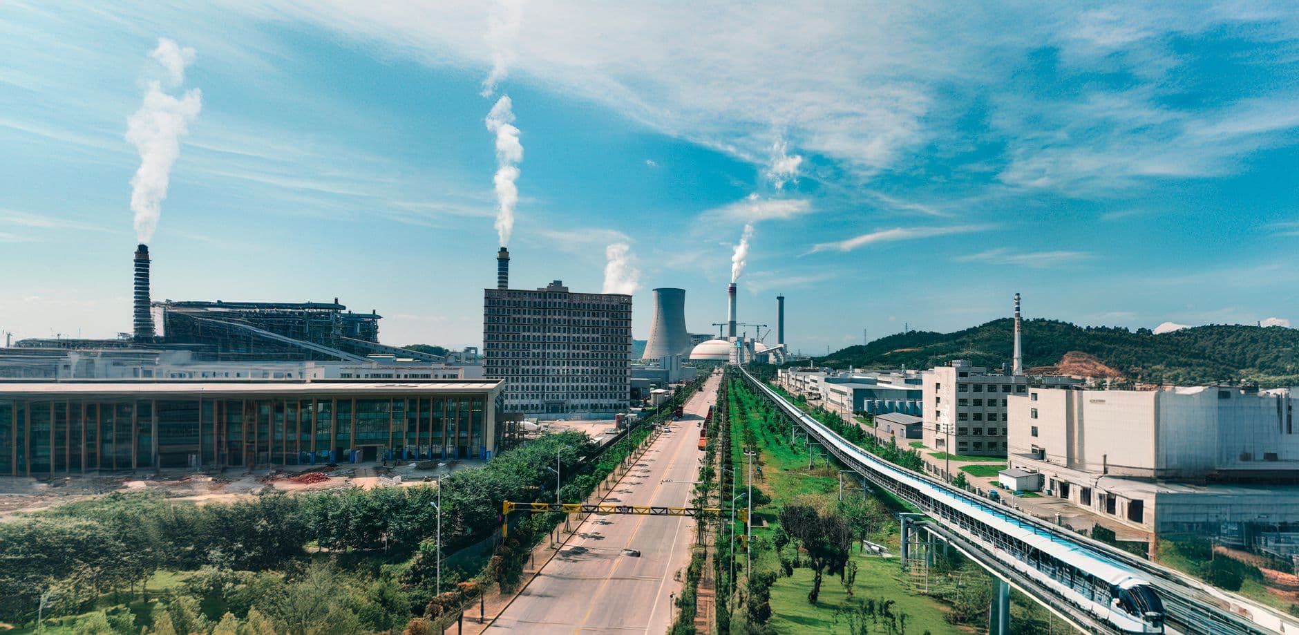 2025 Green Logistics Tech Playbook: Slash Emissions & Drive ROI