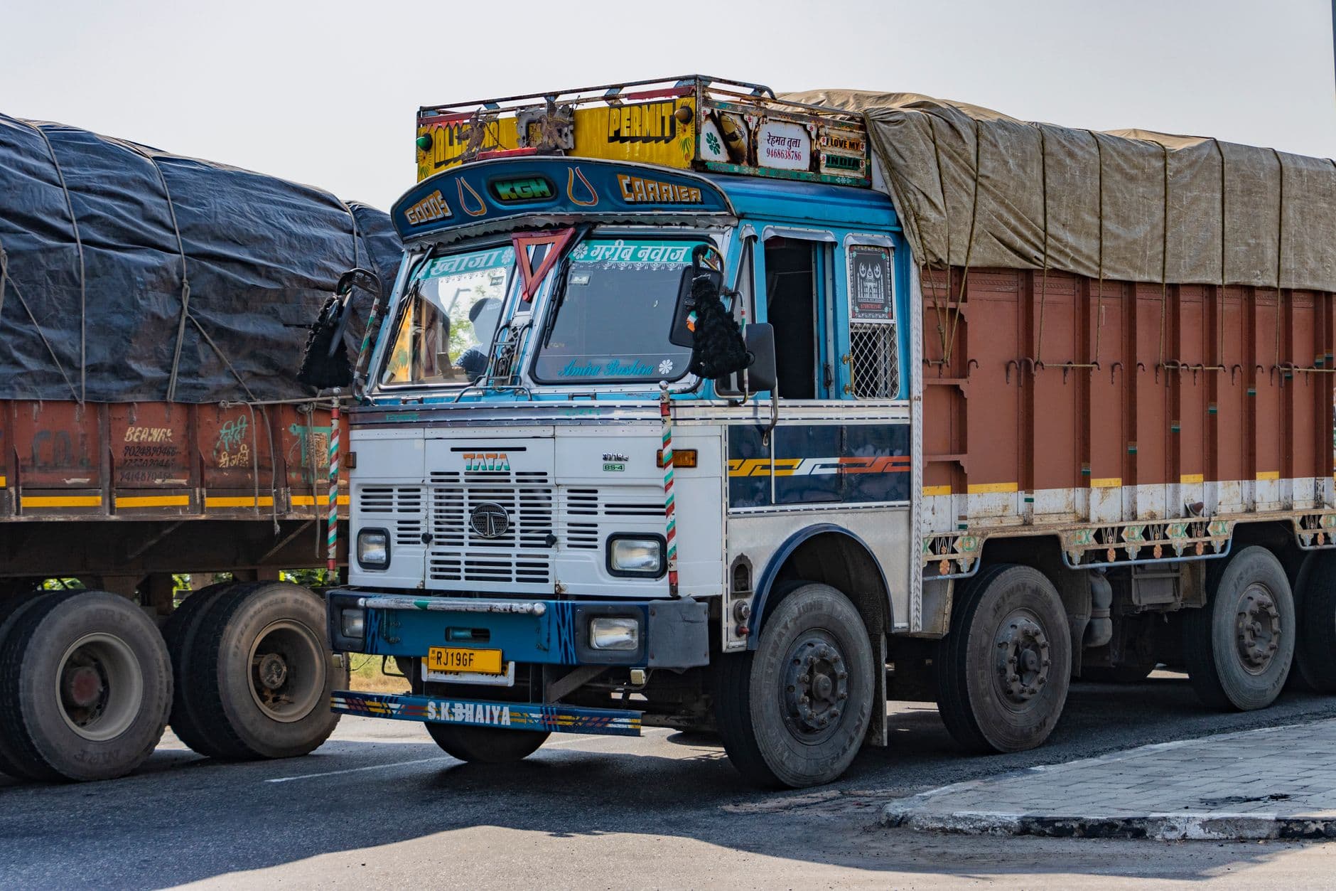 The 2025 Overweight Truck Fines Playbook: Avoid $15,000 Penalties