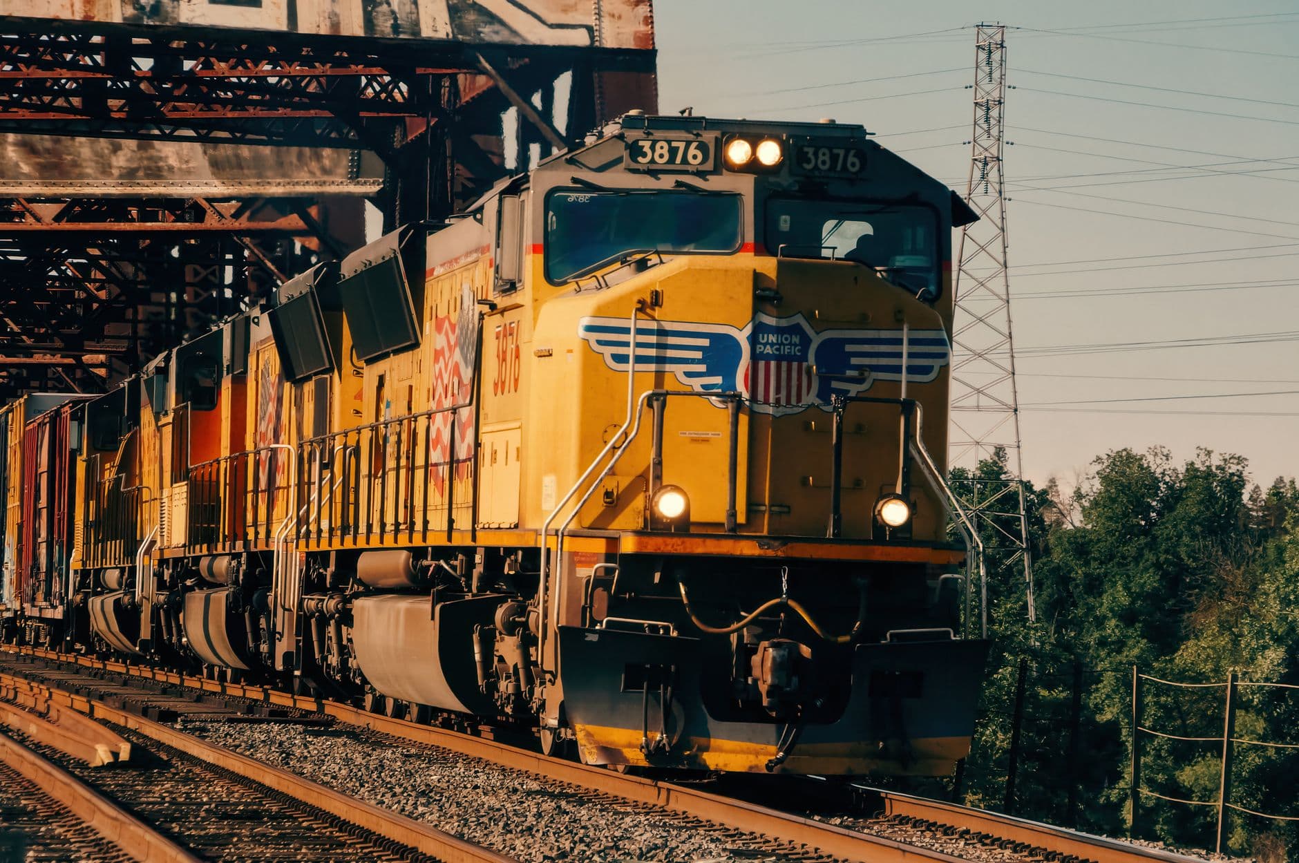 The 2025 Bridge Law Heavy Haul Playbook: Avoid $15K Overweight Fines