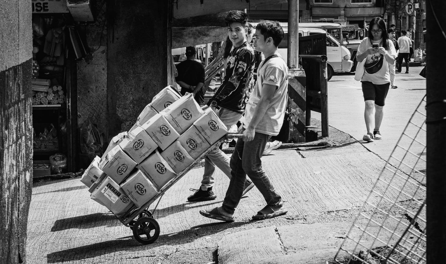 2025 E-ticarət 2 Günlük Çatdırılma Kitabı: Nəhəngləri Sürətlə məğlub edin