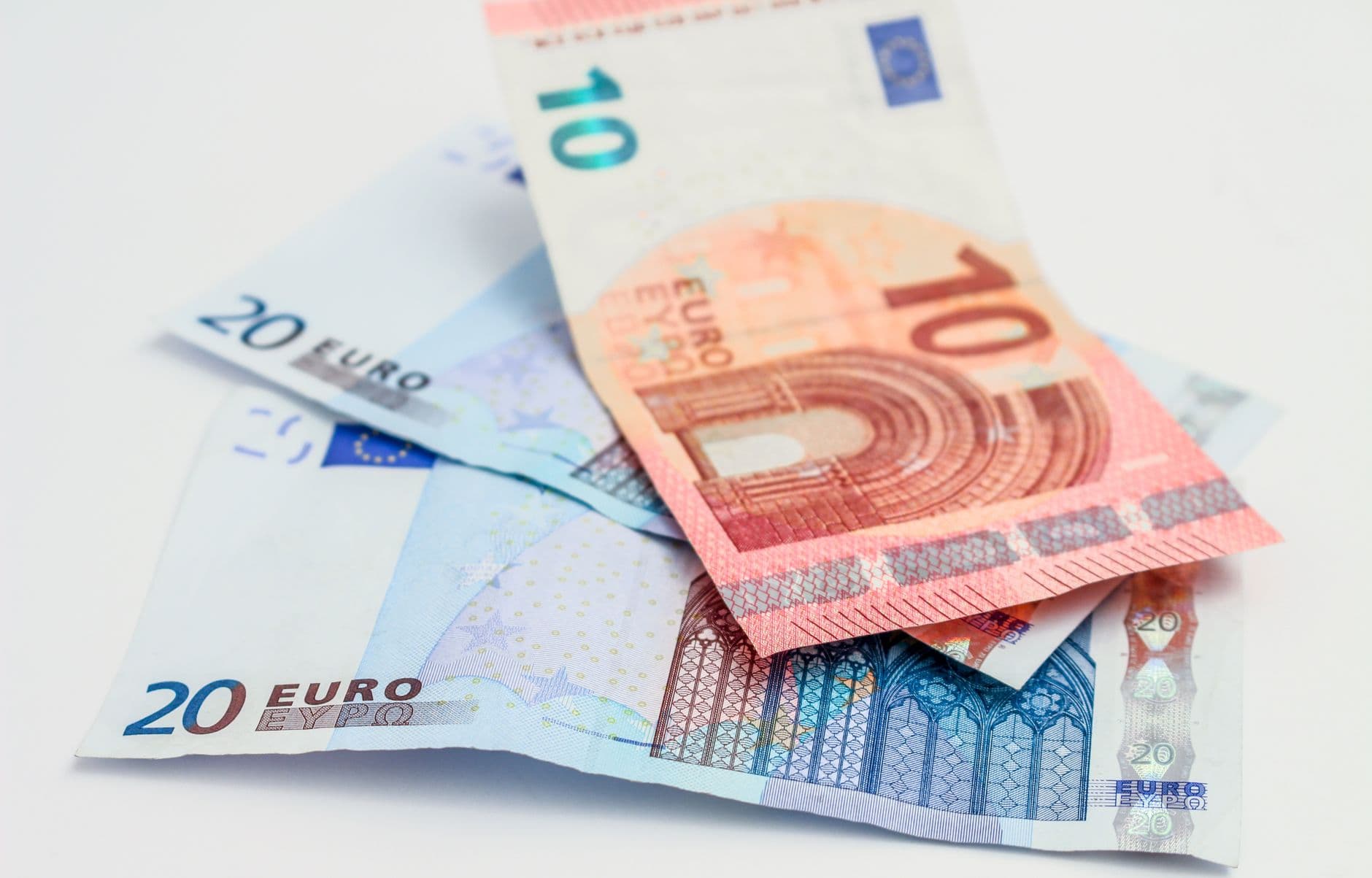 The 2025 Customs Valuation Playbook: Cut Duties by 15% & Halt Penalties