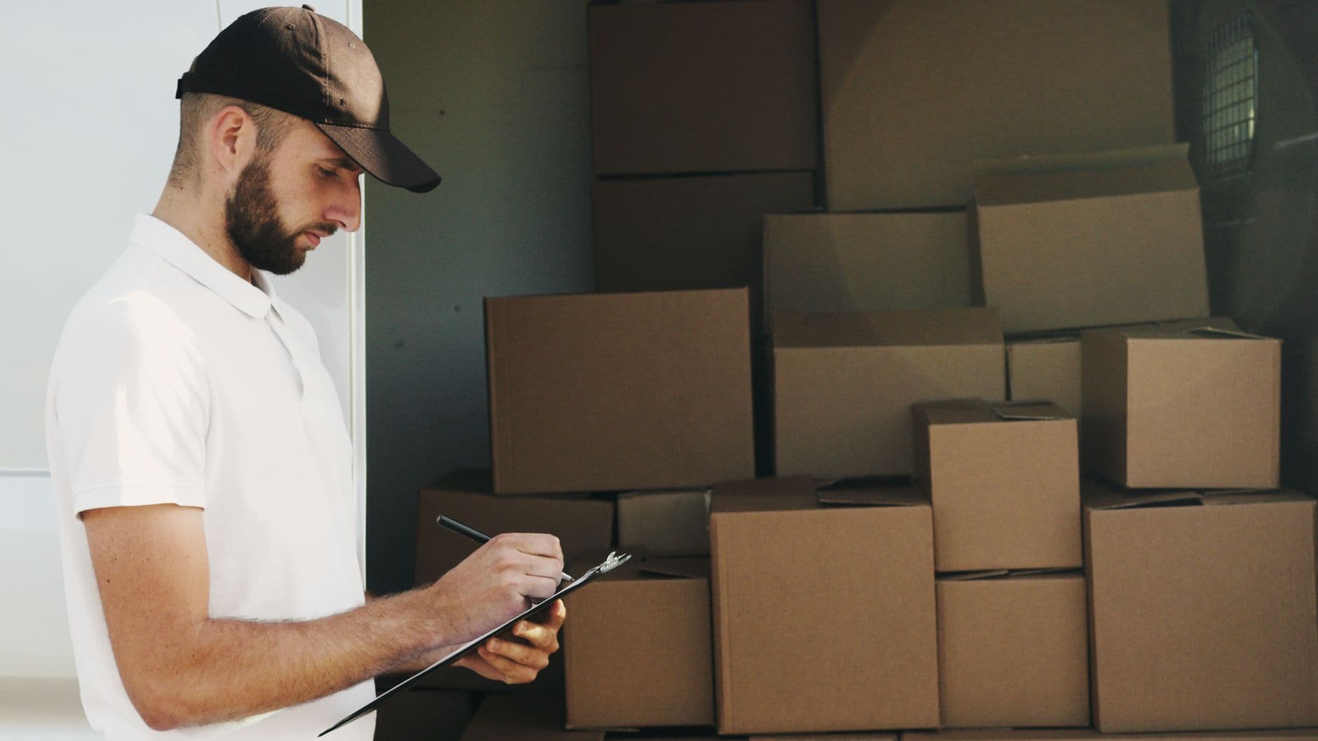 The 2025 LTL Carrier Selection Playbook: Slash Costs, Boost Service