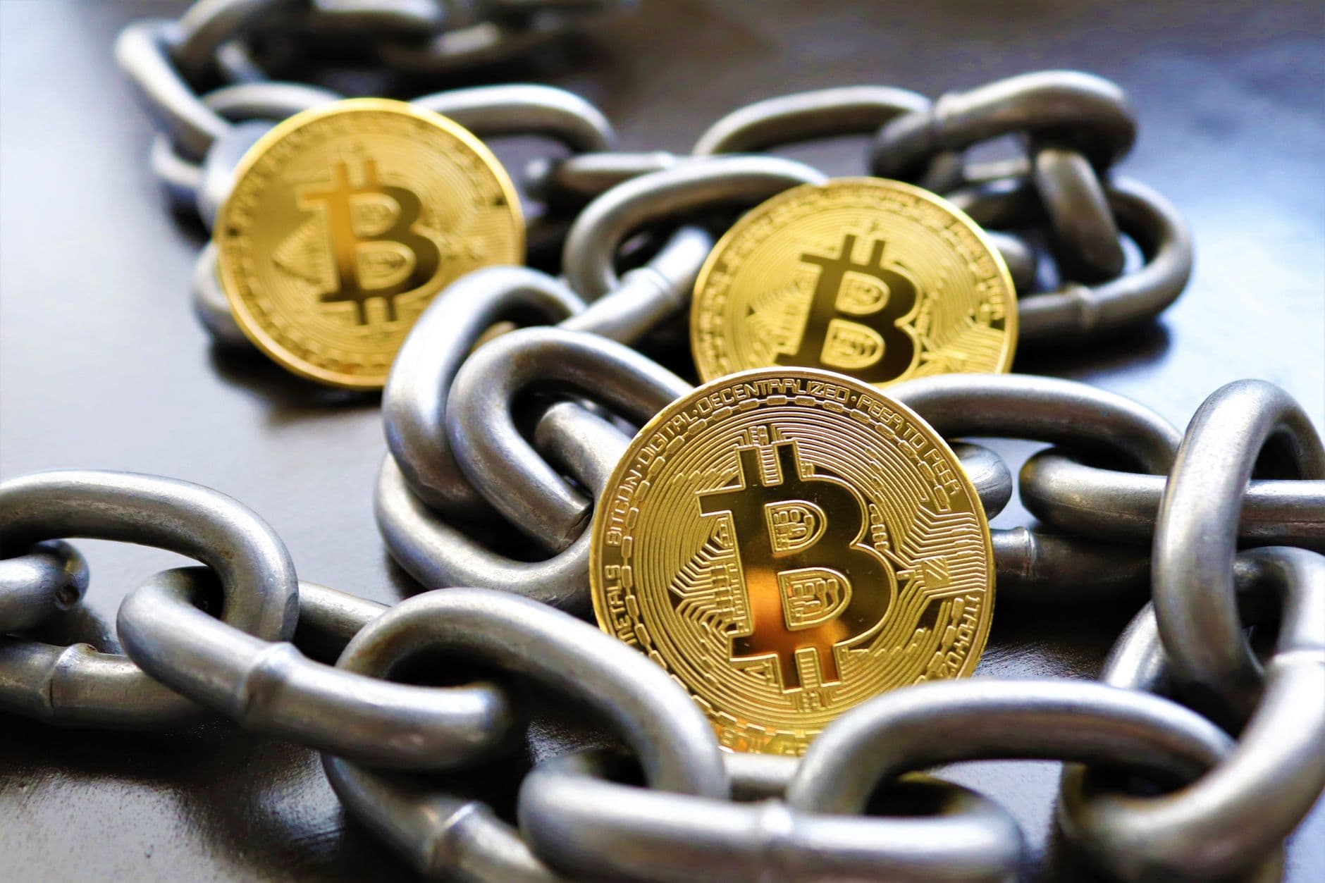 The 2025 Blockchain Supply Chain Playbook: Boost Trust & Cut Costs