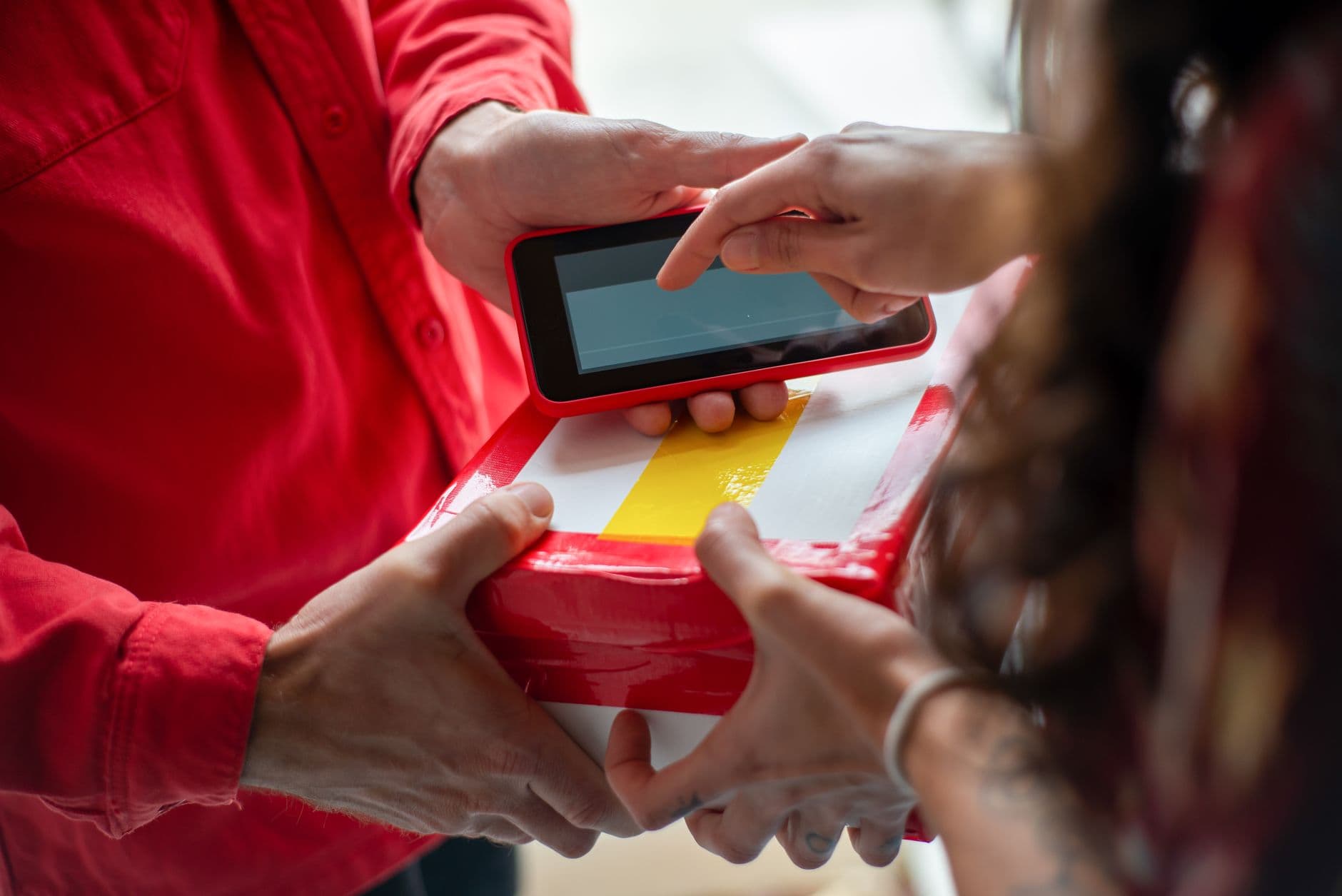 The 2025 E-commerce Delivery Experience Playbook: Turn Shipping into Profit