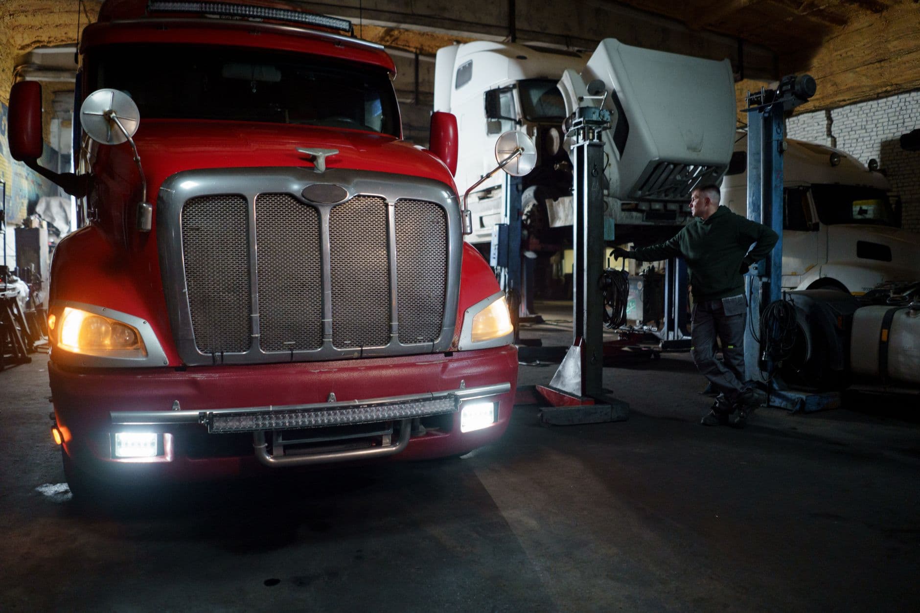 2025 Truck Driver Mental Health: Causes, Costs & The Expert Fix