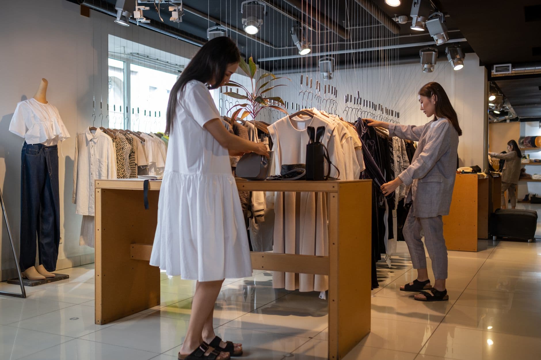 The JIT Playbook: How to Slash Retail Store Replenishment Costs | Loadly