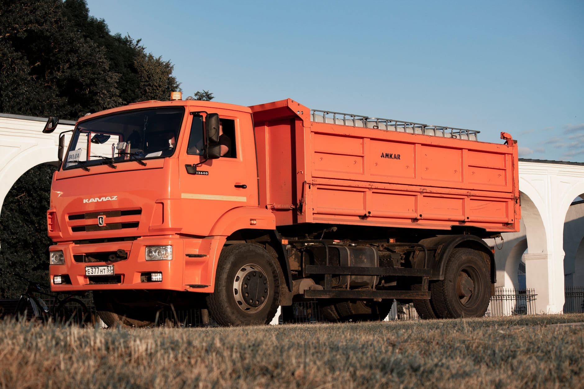 The 2025 Silk Road Logistics Playbook: Optimizing Asia-Europe Trade for Importers
