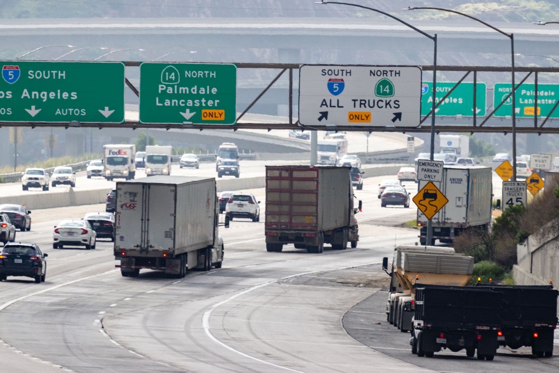 The 2025 Interstate Trip Permits Playbook: Avoid $5,000 Fines & Roadside Delays