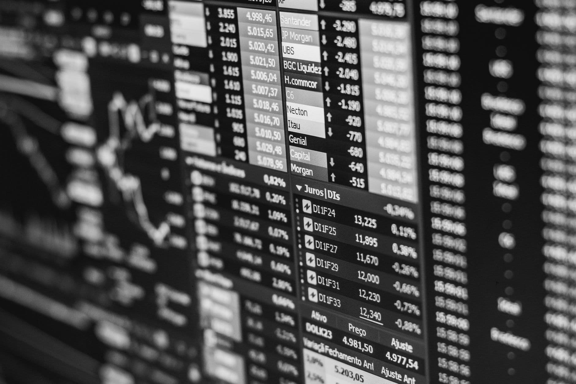 The 2025 Digital Freight Brokerage Playbook: Tech Stack & Growth Hacks