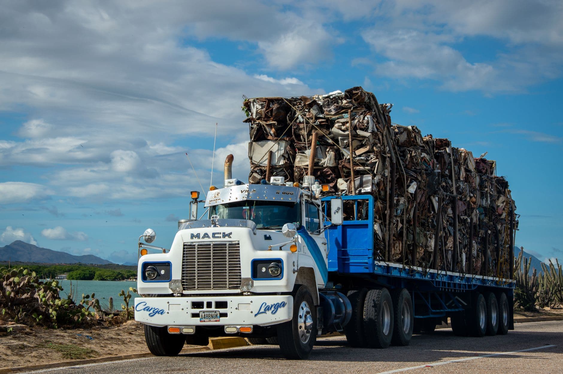 Freight Class Optimization 2025: Slash Your LTL Costs by Up to 20%