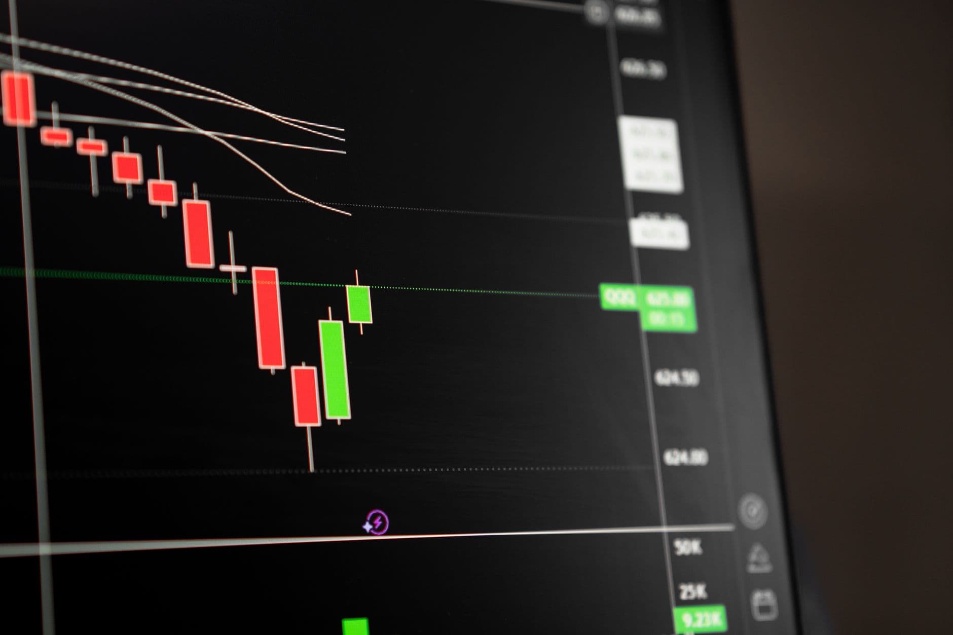 The 2025 Freight Market Recession Playbook: Stabilize Rates & Secure Capacity