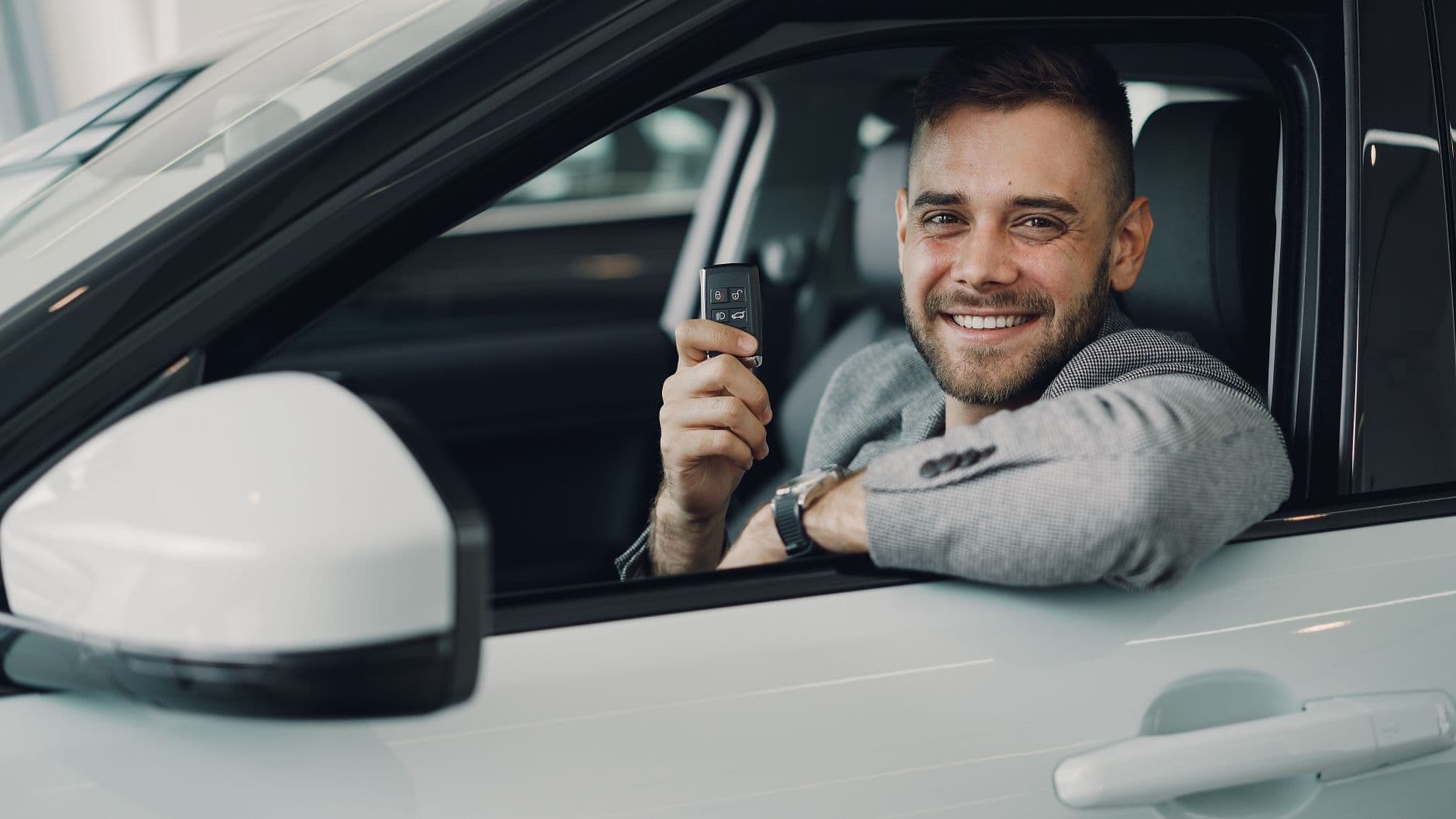 The 2025 Owner-Operator vs Lease Purchase Playbook: Maximize Your Earnings