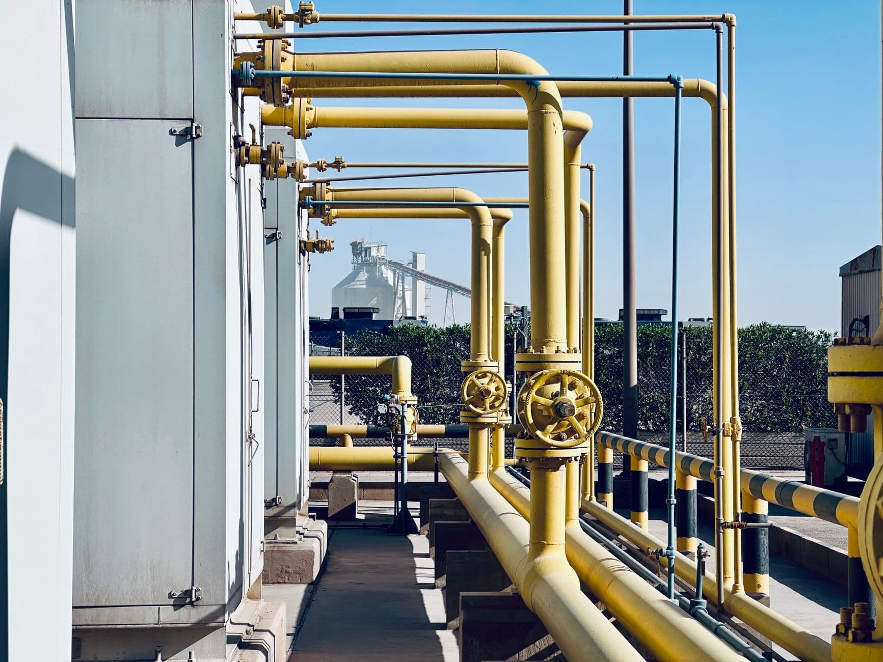 Frac Sand Logistics 2025 Playbook: Cut Delays, Boost Well Site Efficiency