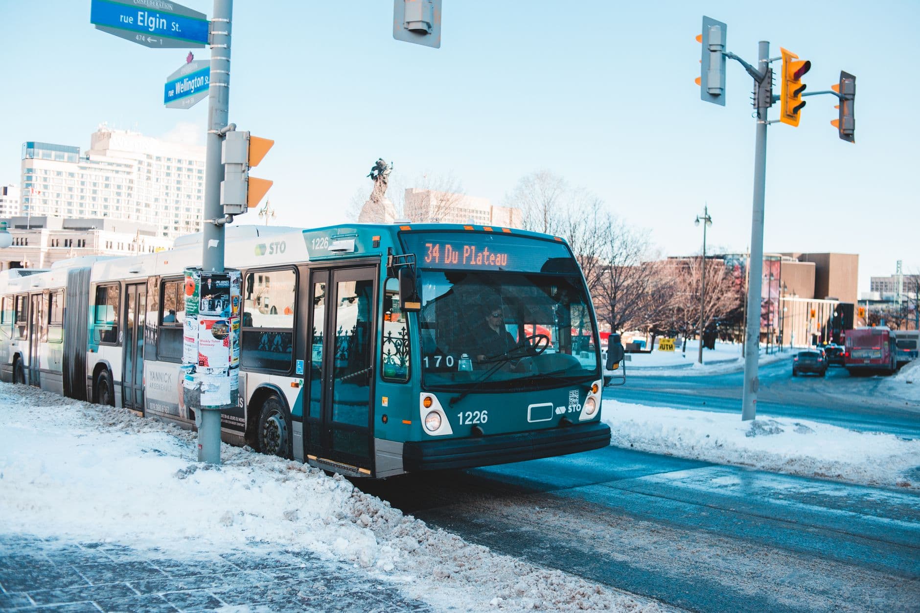 The 2025 Multi-Stop Route Optimization Playbook: Slash Fuel Costs & Driver Hours