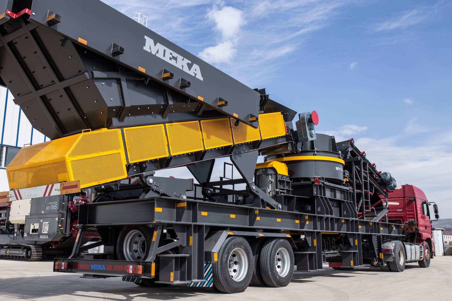 2025 Over-Dimensional Load Escort Regulations Playbook: Avoid $10K Fines & Delays