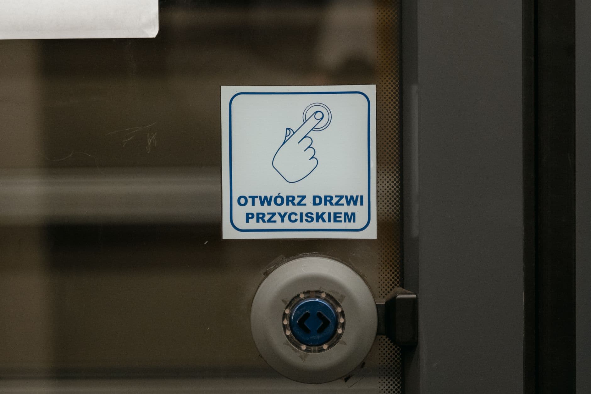Wskazówki dotyczące bezpiecznej jazdy i drogi dla kierowców ciężarówek